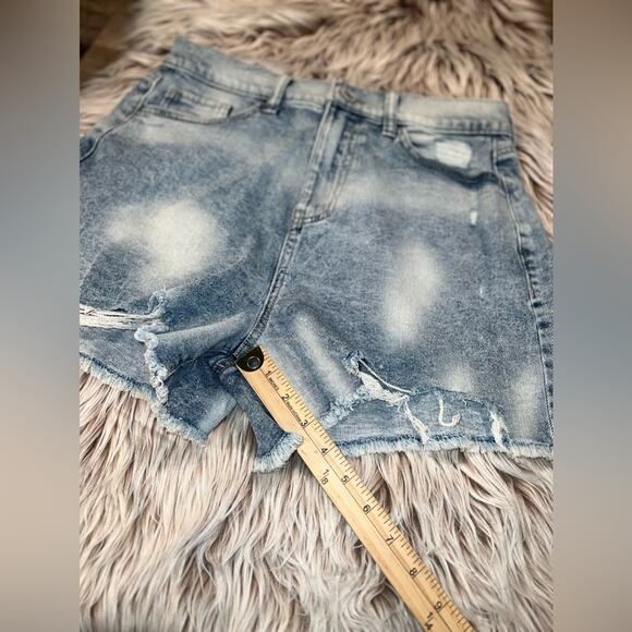 SO women’s high rise boyfriend midi jeans shorts - Picture 5 of 9